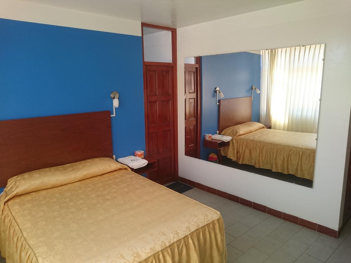 Hotel Cancun ハエン エクステリア 写真